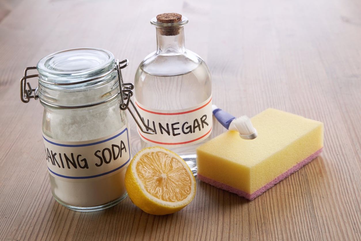 Fantastic Uses for Baking Soda and Vinegar image