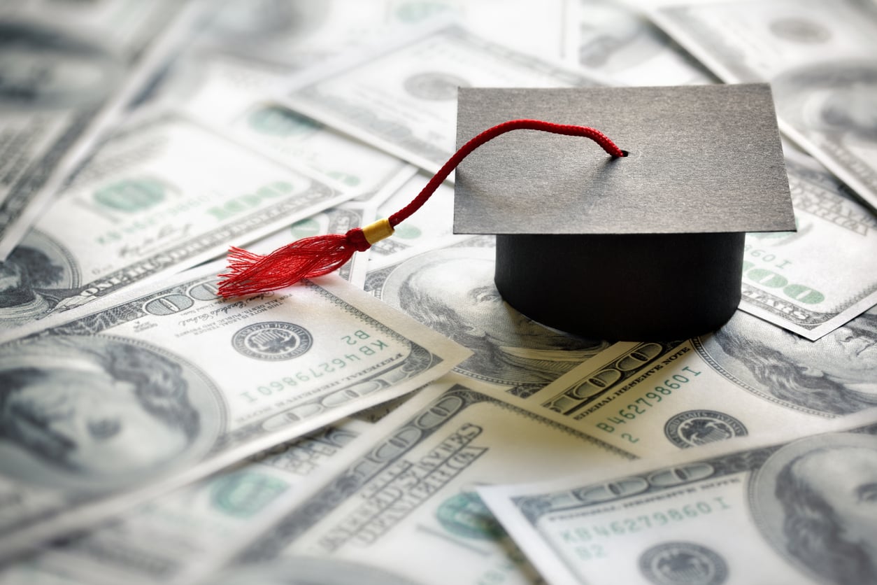 Understanding and Refinancing Your Student Loans image
